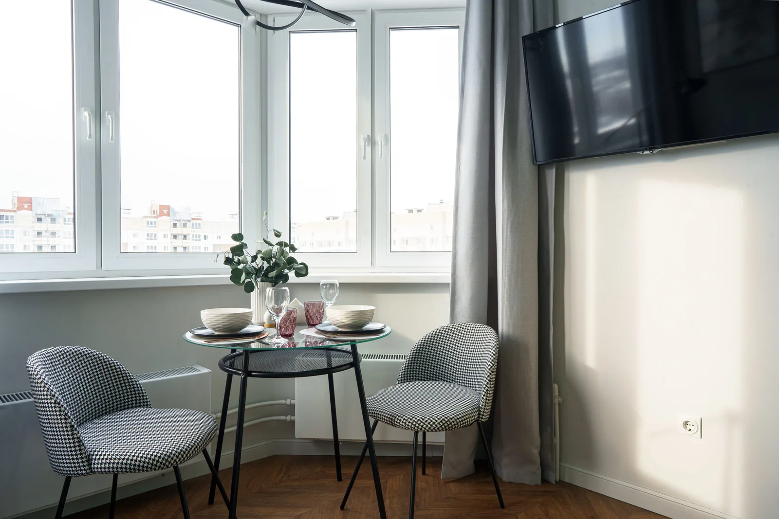 Green apartment city view, фотография 9