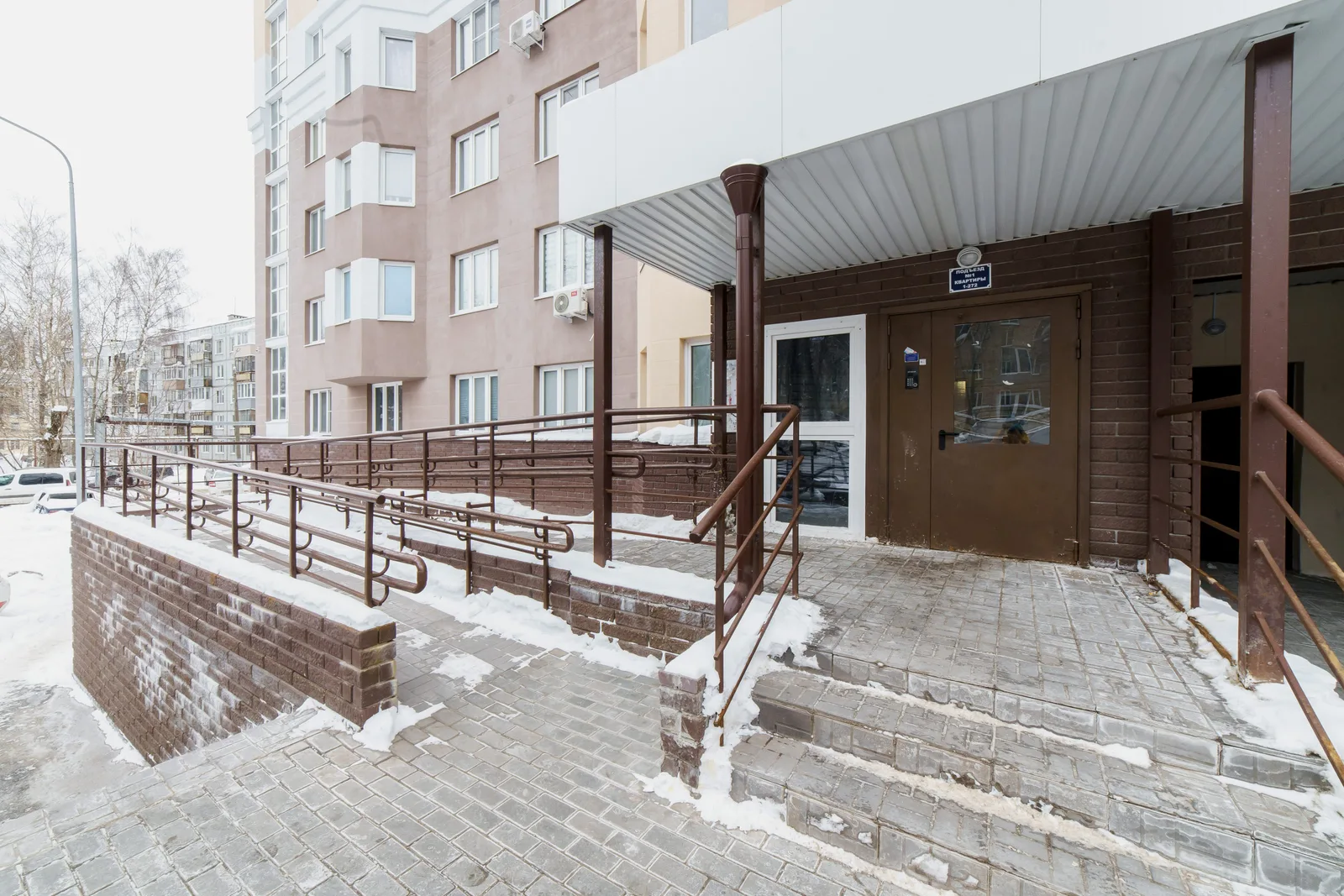 Green apartment city view, фотография 32
